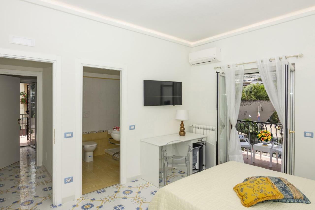 Ambra Sorrento Suites Short Rent Buitenkant foto
