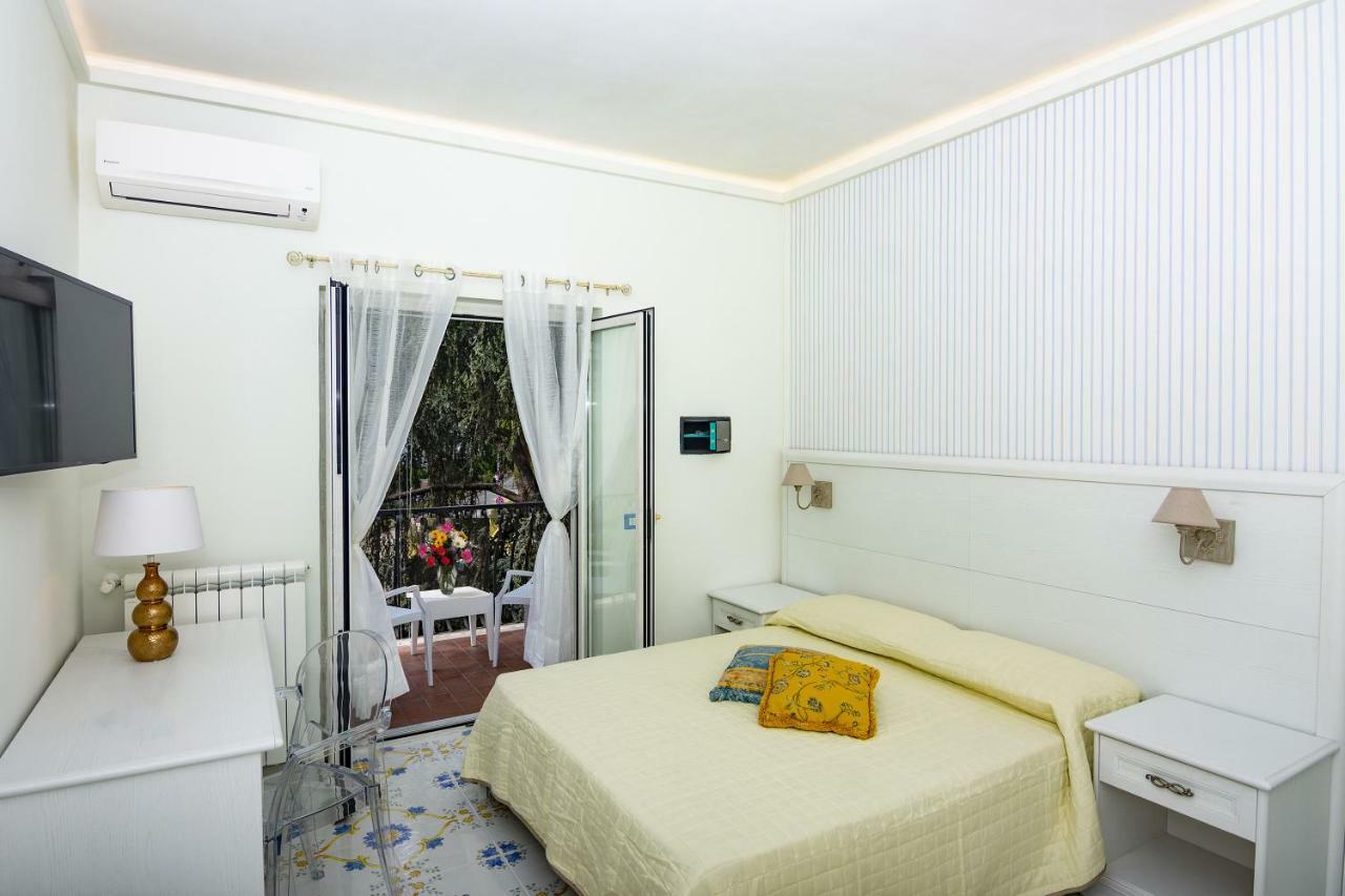 Ambra Sorrento Suites Short Rent Buitenkant foto